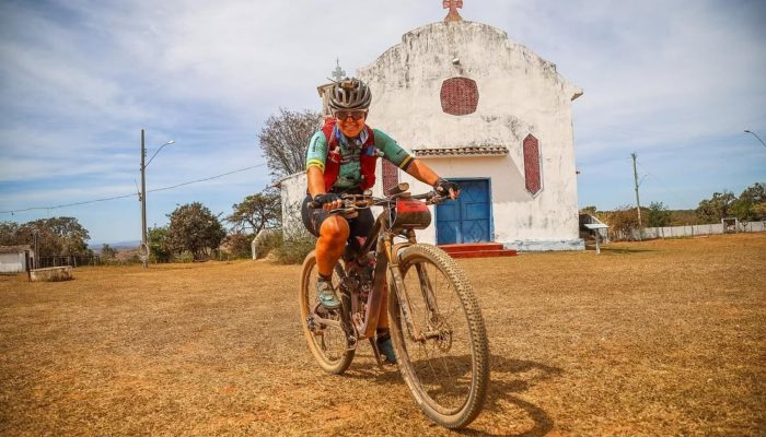 19-horas-pedalando-no-sertao-mineiro-do-guimaraes-rosa-300-kms-de-muita-poeira-talco-e-bancos-1-.jpg