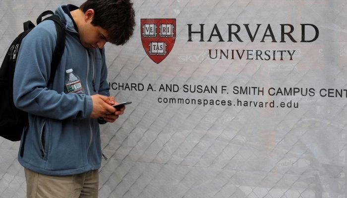 2018-08-30t195950z_1_lynxnpee7t1ie_rtroptp_4_eua-harvard-discriminacao.jpg