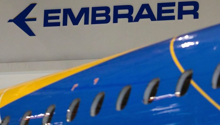 2019-01-10t214347z_1645656956_rc19fda02af0_rtrmadp_3_embraer-m-a-boeing.jpg