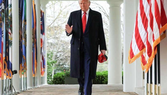 2025-04-02t203323z_23778333_rc2rpdae34bj_rtrmadp_3_usa-trump-tariffs.jpg