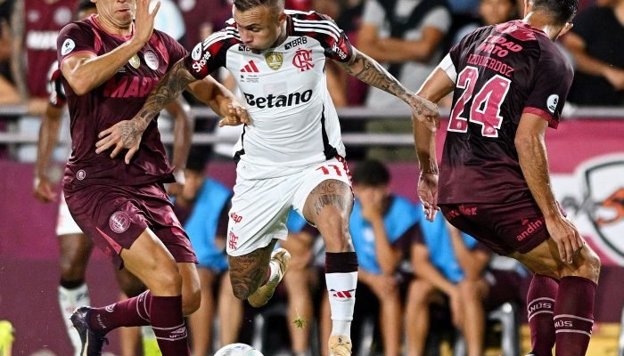 2026-02-20t011622z_251227648_up1em2k03j98t_rtrmadp_3_soccer-recopa-lan-fla.jpg
