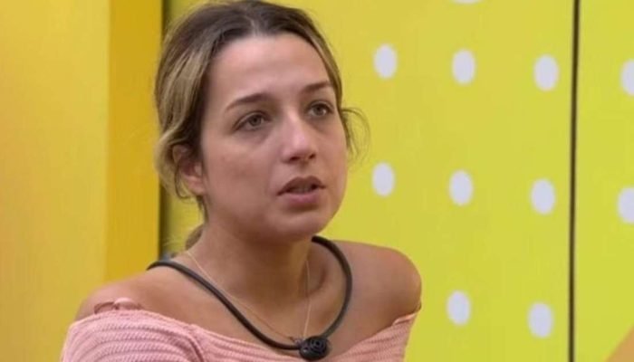 2059553138-samira-bbb.jpg