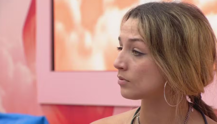 2086258122-bbb-26-traidora-samira-vira-as-costas-para-ana-paula-e-conta-segredos-para-cowboy.png