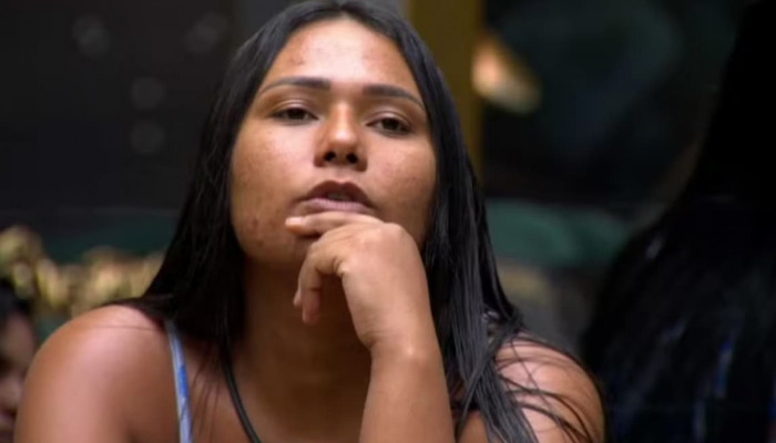 801817574-bbb-26-mudou-de-lado-chaiany-defende-ana-paula-coracao-bom.png