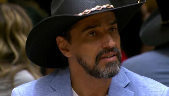 910446280-cowboy-e-eliminado-do-bbb-26.jpg