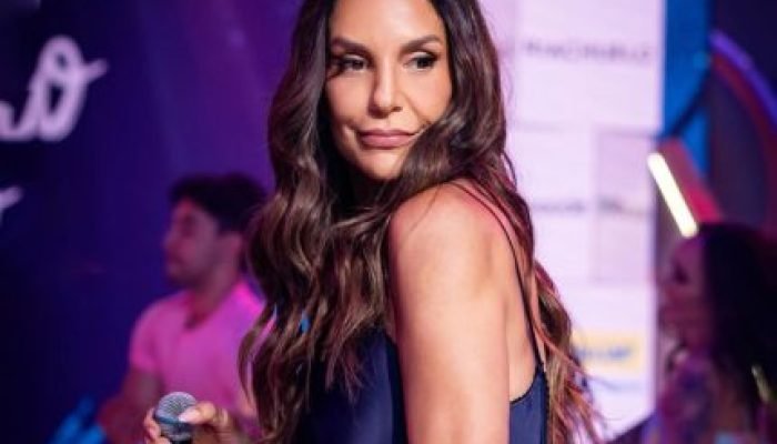 Explosao-no-palco-e-silencio-na-vida_-relembre-as-crises-que-Ivete-Sangalo-atravessou-430x323.jpg