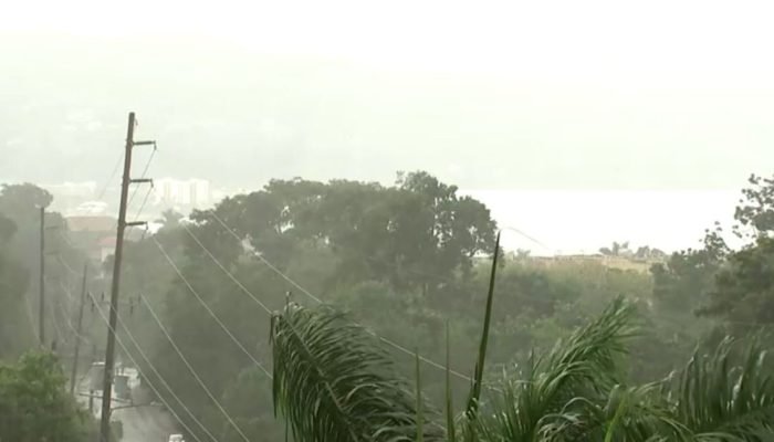 Furacao-melissa-se-aproxima-da-Jamaica.jpg