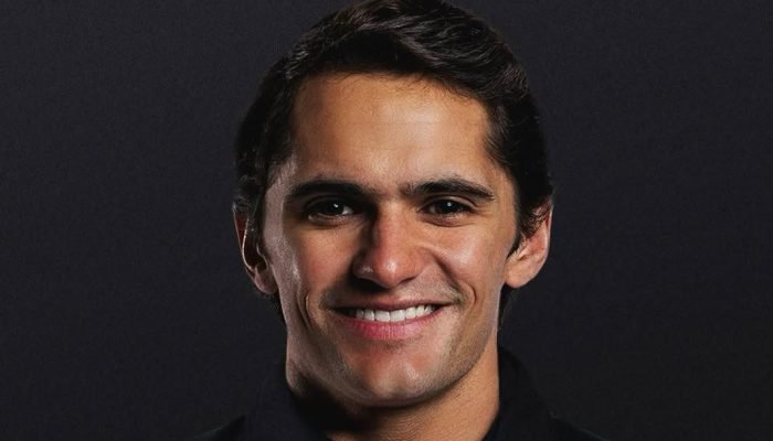 Pietro-Fittipaldi-foi-anunciado-como-novo-piloto-de-testes-da-Cadillac-e1759415512439.jpg