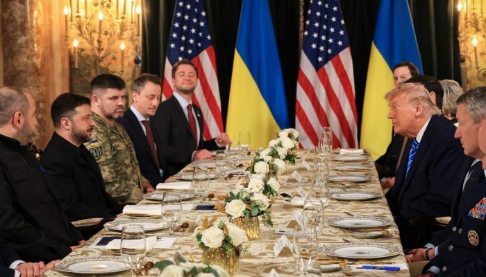 Presidente-Donald-Trump-recebe-o-presidente-ucraniano-Zelensky-em-visita-a-Mar-a-Lago.jpg