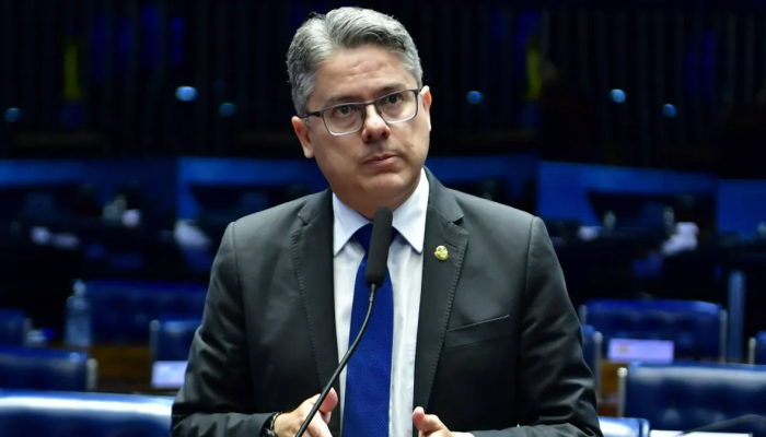 alessandro_vieira_senador_01-e1702390969171.png