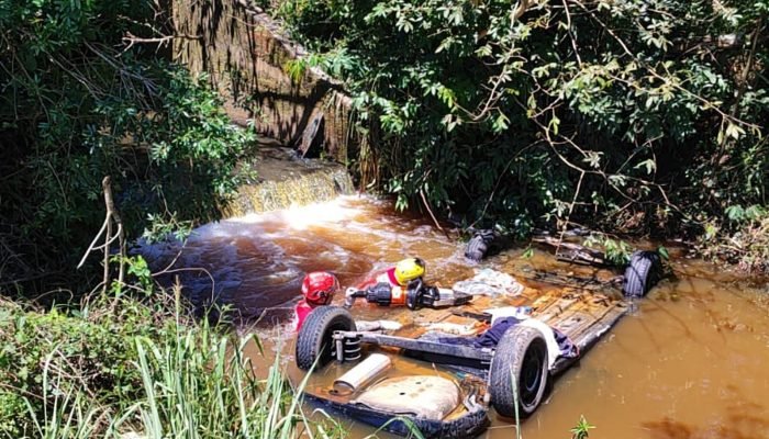 carro-submerso.jpeg