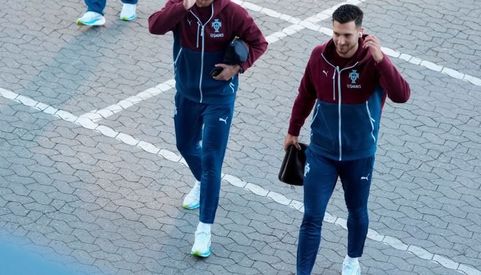 cristiano_ronaldo_deixa_concentracao_de_portugal.jpg