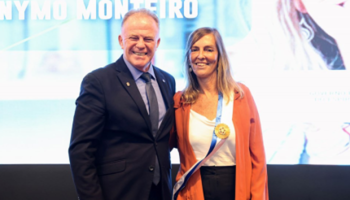 foto-pesquisadora-da-polilaminina-recebe-maior-honraria-do-governo-do-espirito-santo-430x289.png