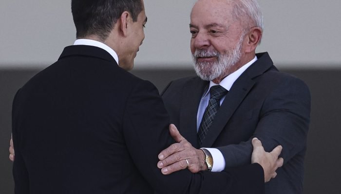 lula-e-noboa-mc_abr_18082025-3.jpg