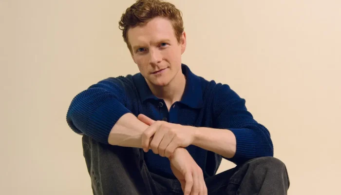 patrick-gibson-novo-007.webp.webp