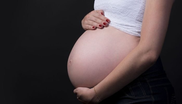pregnant-2640994.jpg