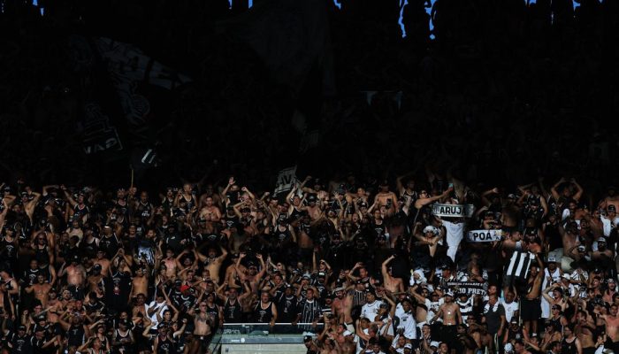 torcida-corinthians-maracana-e1772728276863.jpg