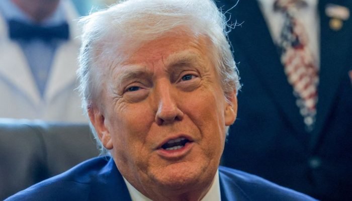 trump_ecb4f3.jpg
